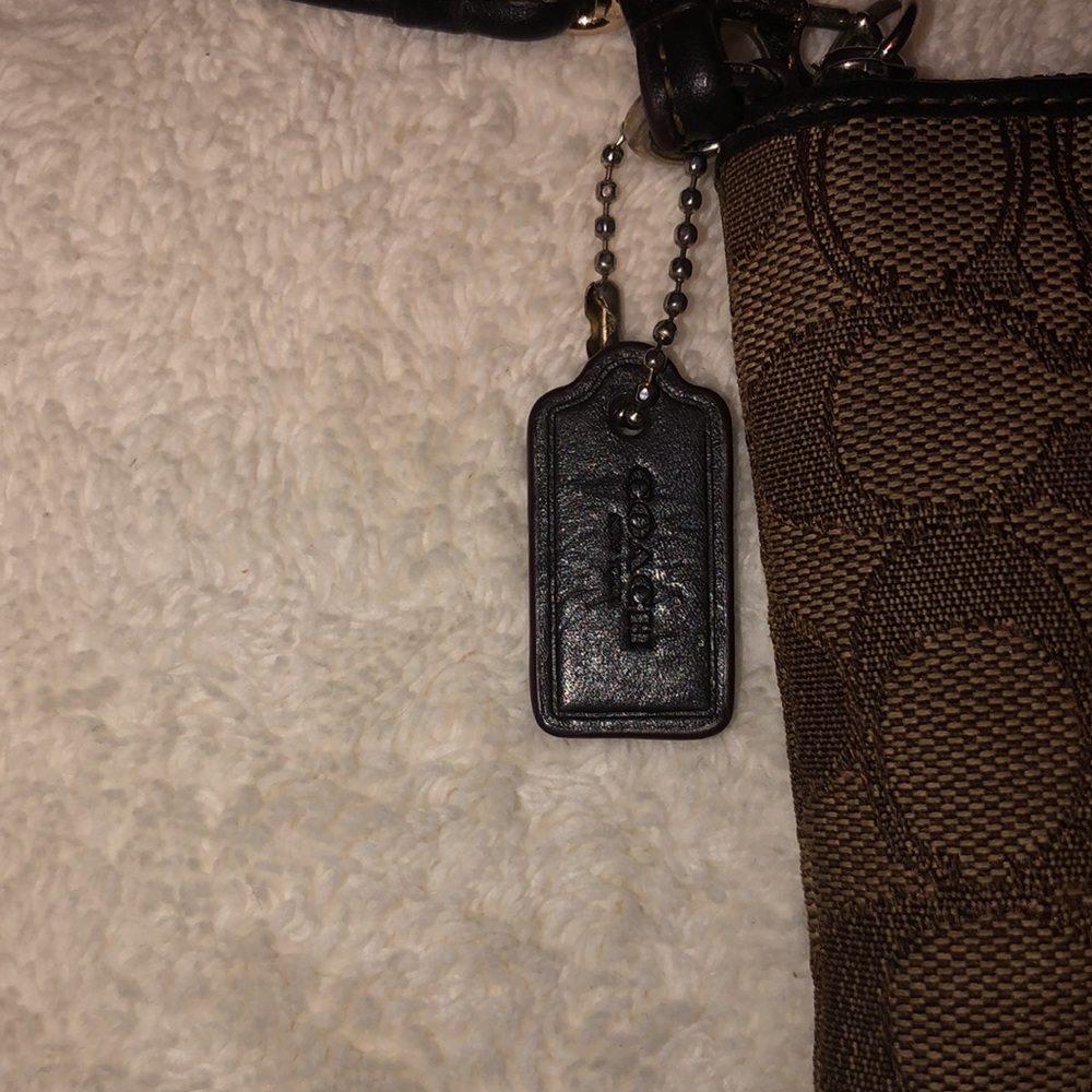 Coach wallet/ wristlet - Picture 2 of 4